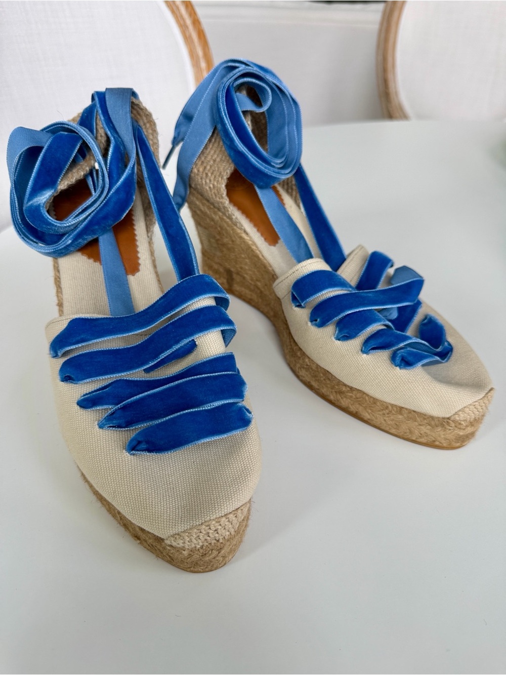 NWOB Penelope Chilvers High Valenciana Dali Espadrille - Stone/Blue Size 40